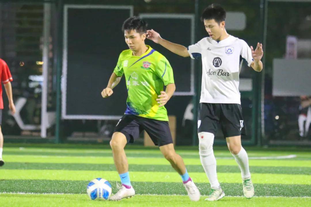 根足球的魅力!中山这场精彩绝伦的友谊赛上演进球大战