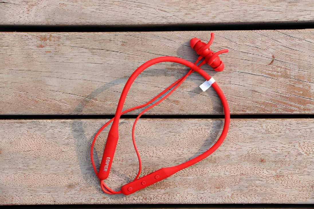 运动耳机哪个牌子性价比高？推荐五款高性价比运动耳机