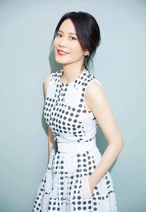8位演技派女演员:不傍富豪,不滥情,不整容,个个清白干净
