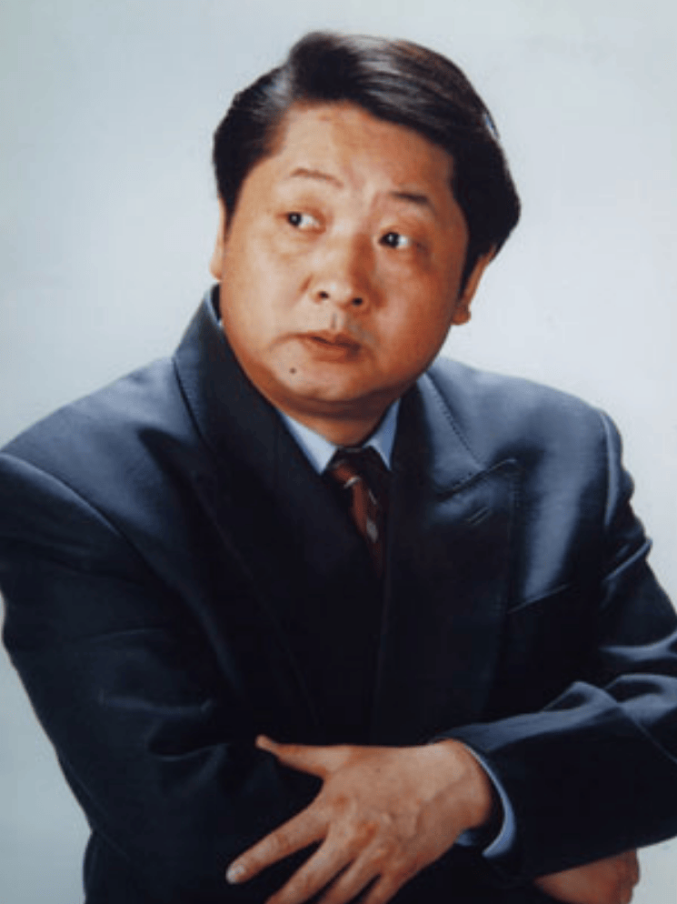演员方子哥:当过工人,和妻子相伴42年,为儿子买婚房被骗400万