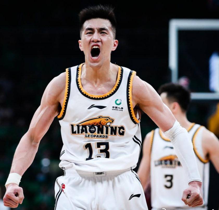 郭艾伦回来了,三大后卫上演回归秀,三种可能宏远要提前打算