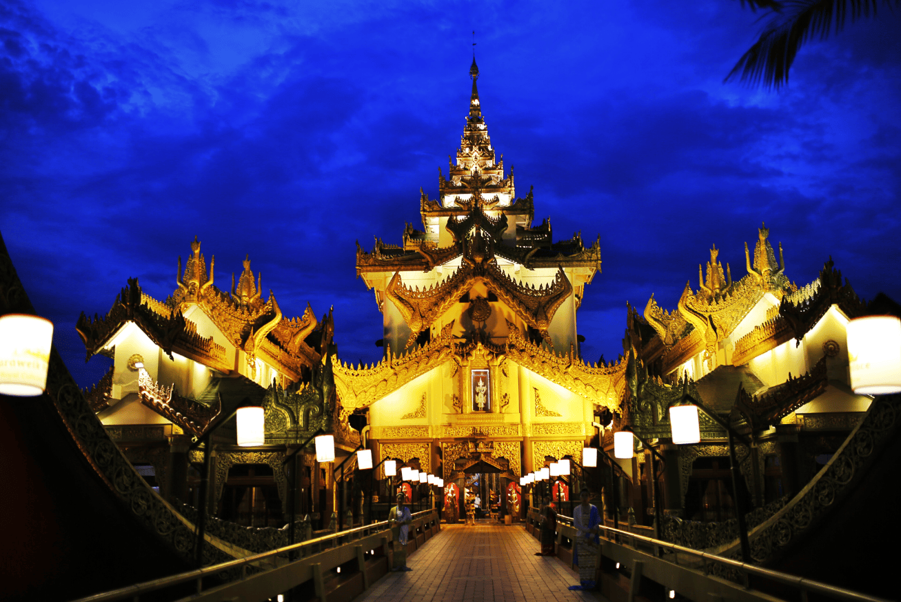 第二天:河内 - 下龙湾(halong bay)第三天:下龙湾 - 河内 - 岘港