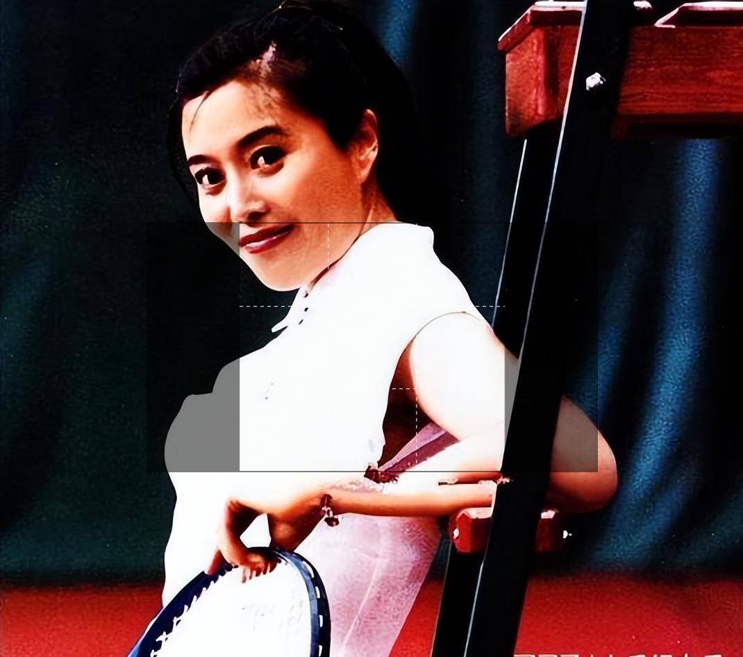 丁嘉丽:为孙红雷向导演下跪,两段婚姻伤人伤己,如今信佛养老