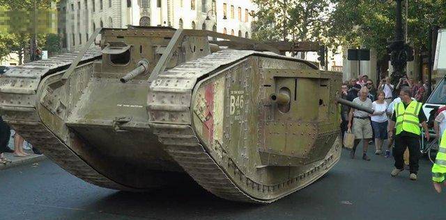 在魏莱—布雷托纳战役爆发时,德国a7v坦克与英国马克iv型坦克相遇