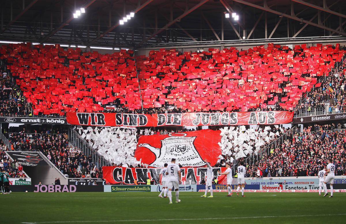 滕哈格黔驴技穷,曼联路在何方?