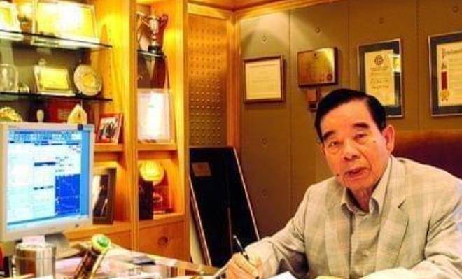 香港富豪郑裕彤,何鸿燊的大靠山,在中国坐拥3栋5百米摩天大楼