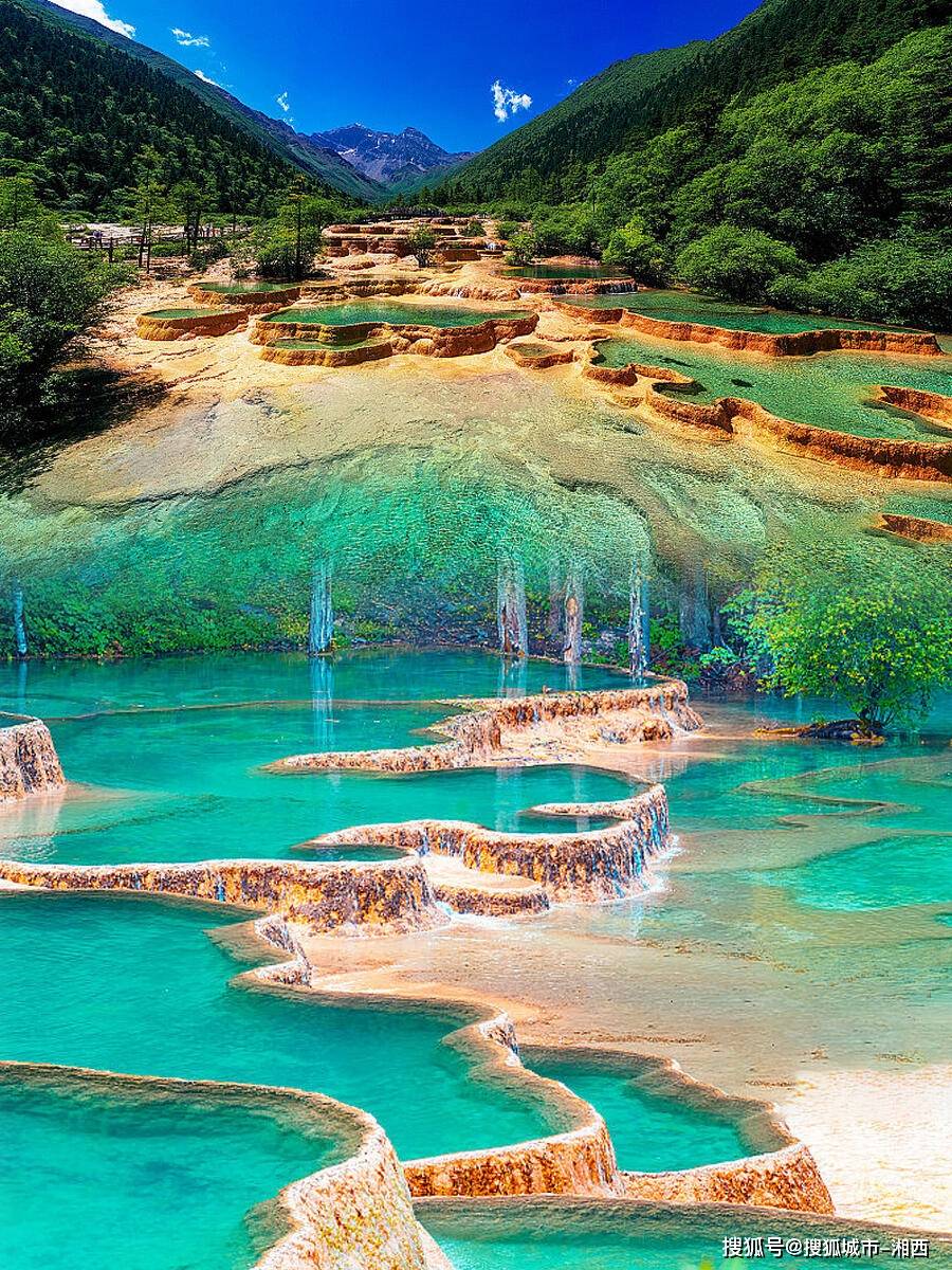 四川九寨沟 黄龙5日游攻略,人均费用多少?五天四晚旅游预算指南