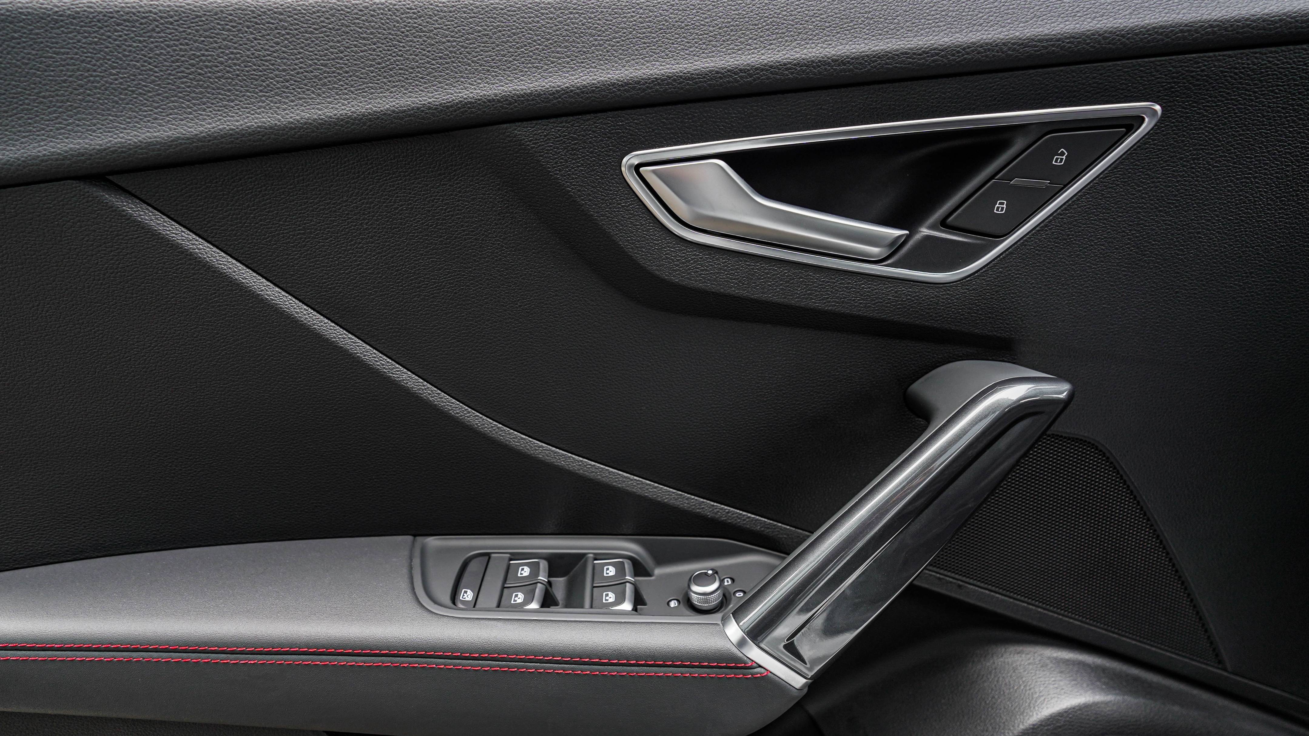 入门豪华suv,车龄小,公里少!【奥迪q2l 35tfsi 进取动感型】