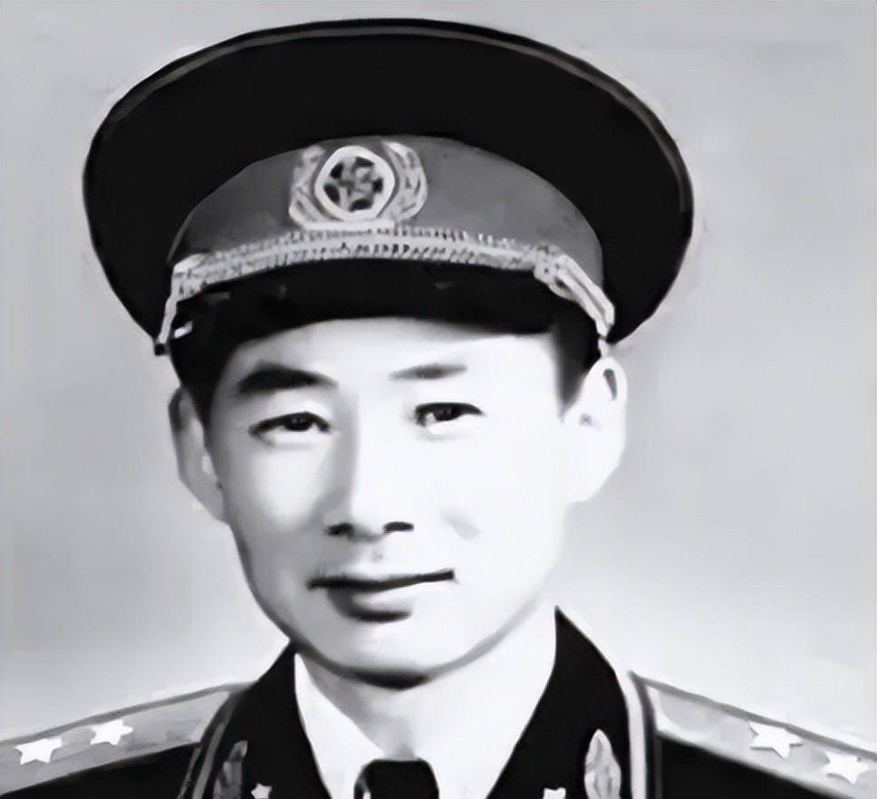 1955年大授衔,王牌军军长只授大校,副军长却成中将,这是为何?