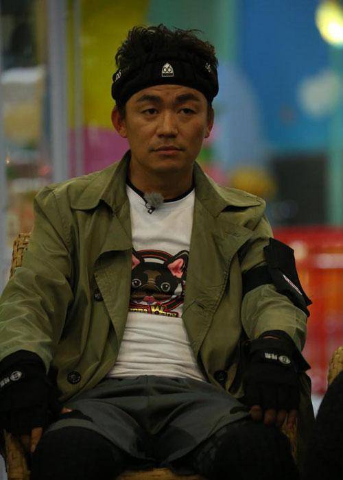 王宝强马蓉的儿子长大了,这长相一眼就能看出是谁亲儿子,太像了