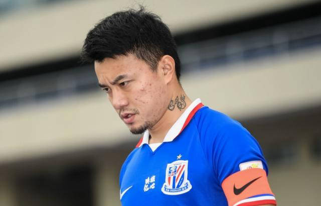 申花队魂曹赟定渴望重返比赛场上,球迷呼吁主帅给予机会