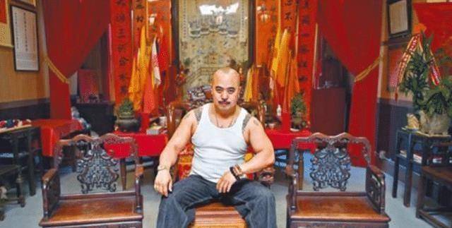 2016年美籍华人黑老大被捕,辩解:我虽无恶不作,但未伤害华人