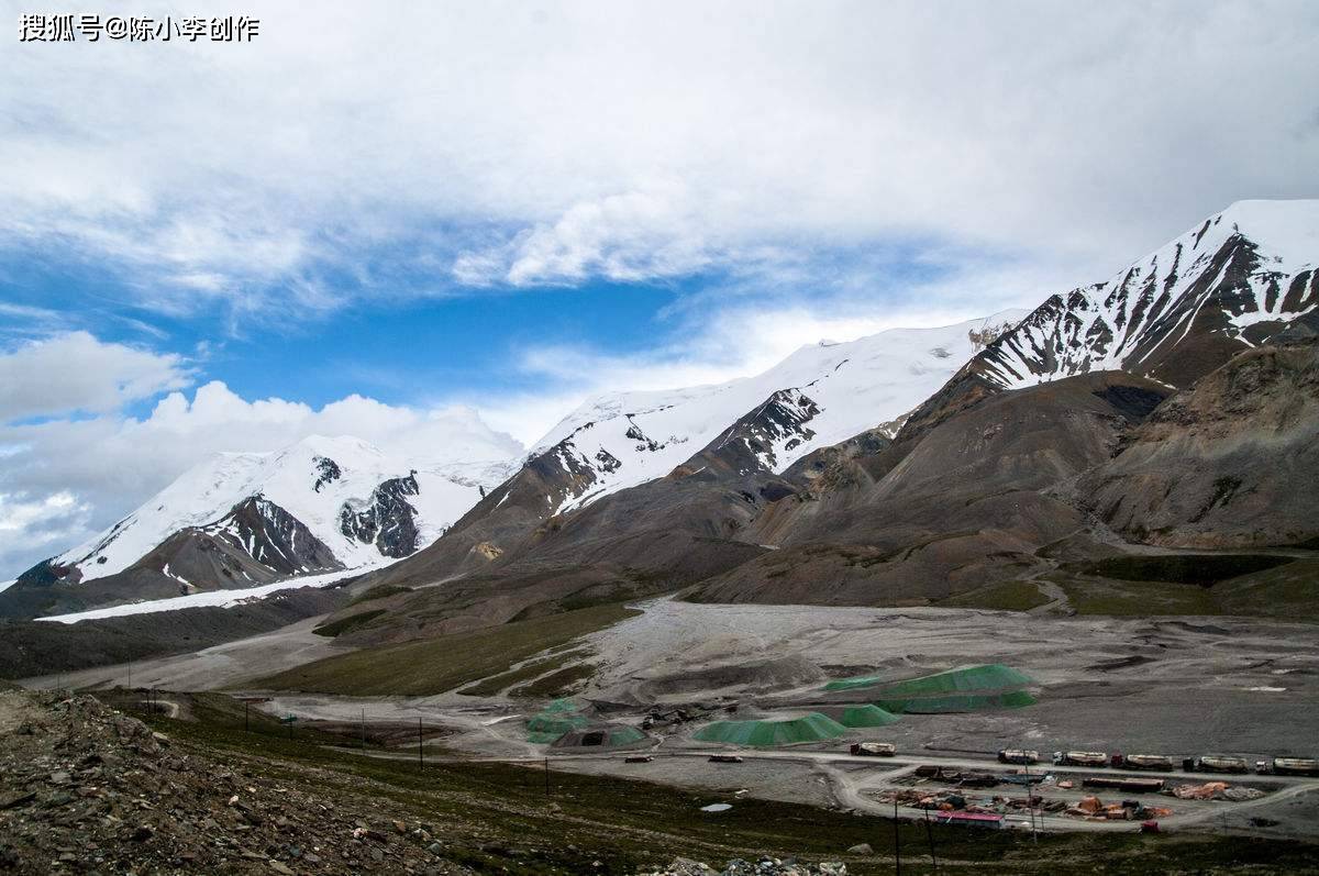 阿尼玛卿雪山山神图片