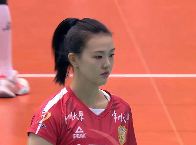 女排升级竞争!张常宁成主力,蔡斌选才曝光,李盈莹备受关注