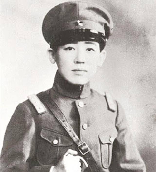 画家见妻子劳累,买12岁少女当丫鬟,5年后却成正房气死原配妻子