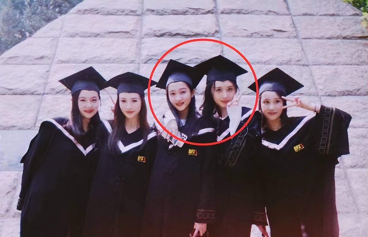 52岁高亚麟被曝出轨家暴,第三者是关晓彤同学,颜值抢镜堪称校花