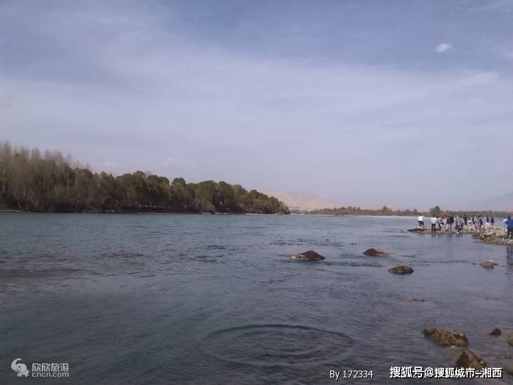 项目包括7个核心展馆及2个中心,即金石蜡像馆,生命奥秘博物馆,球幕