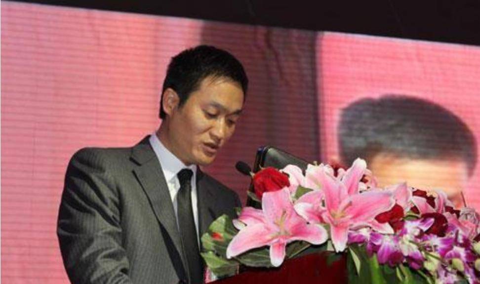 浙江富二代:10年赚4亿,破产后,老婆带走孩子,只留给他2000元_银达_王