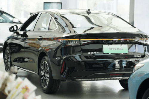 掀起西安新能源汽车市场新浪潮——易车志访谈宝瑞诚集团