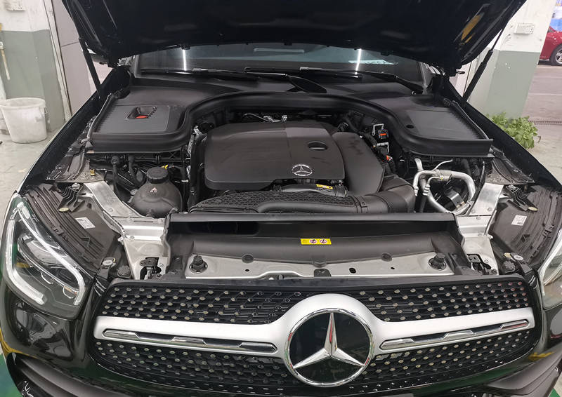 奔驰glc260l 2.0t艾森ecu升级:加速动力迅猛油门更跟脚提速变轻松!