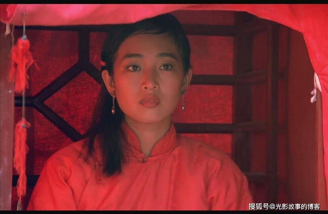 的碰撞看张艺谋电影的艺术特征——以《红高粱》为例_红色_镜头_观众