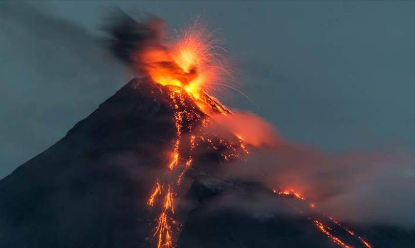 斐济火山图片