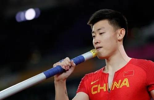 薛长锐:新一代运动员树立了榜样,一名不可多得的运动健将_中国_撑竿跳