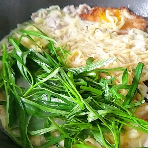 手擀鸡蛋面,手擀面吃着就是筋道