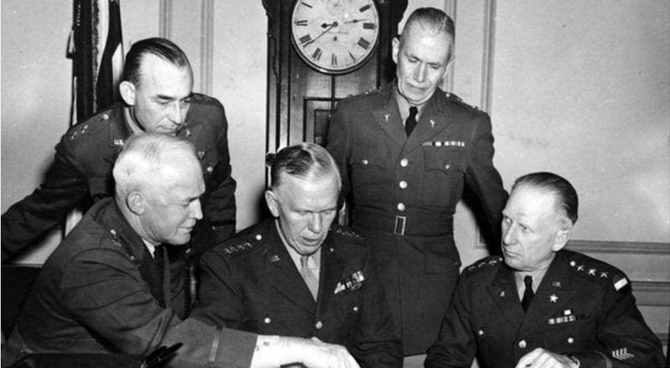 二战时,盟军明明已在意大利登陆,为何又要转向诺曼底登陆?