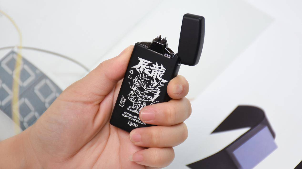 恋爱升级秘籍,用极蜂电弧充电打火机,让爱的火花四溅