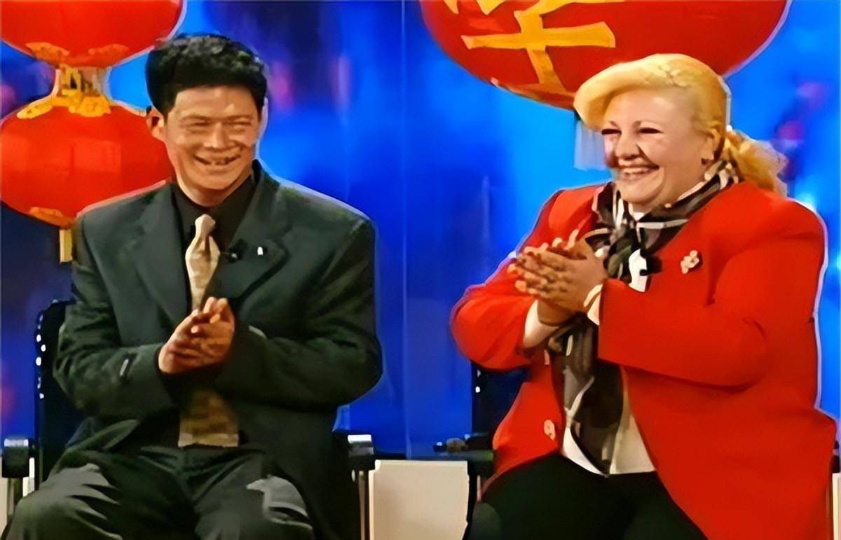 1996年,欧洲姑娘嫁山东小伙,养鸡致富,培养双胞胎女儿北影毕业