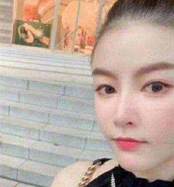 2019年"玛莎拉蒂女"醉驾致2死案:主犯痛哭下跪道歉终被判无期_谭明明