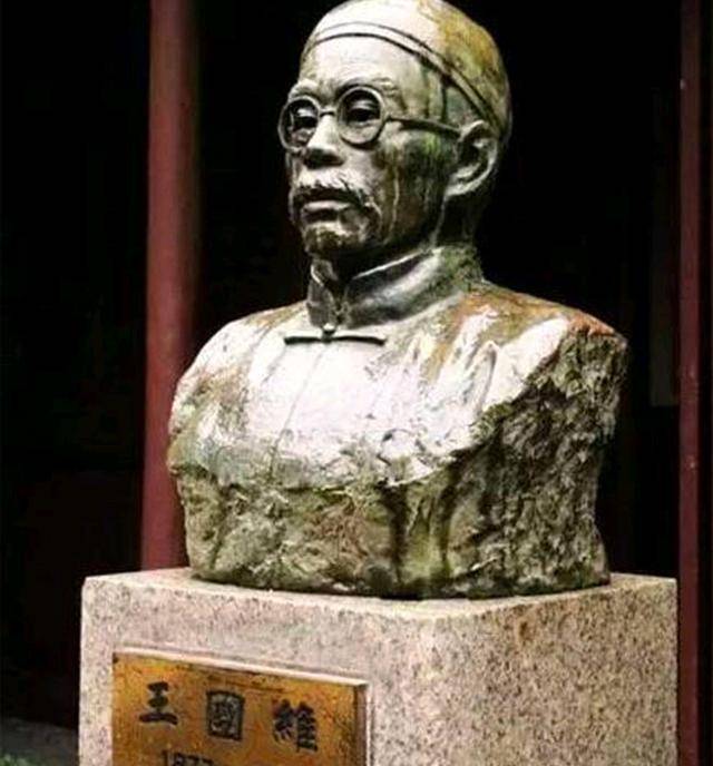 总是短暂易逝的,我们能做的就是把握现在,过好当下,切勿"透支"明天