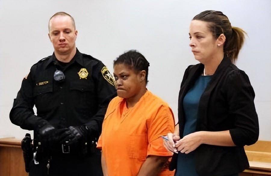 2009年,美国一强奸犯被注射死刑,结果连续行刑18次都不死