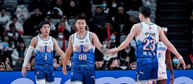 赵睿与阿布都沙拉木的篮球气质对比