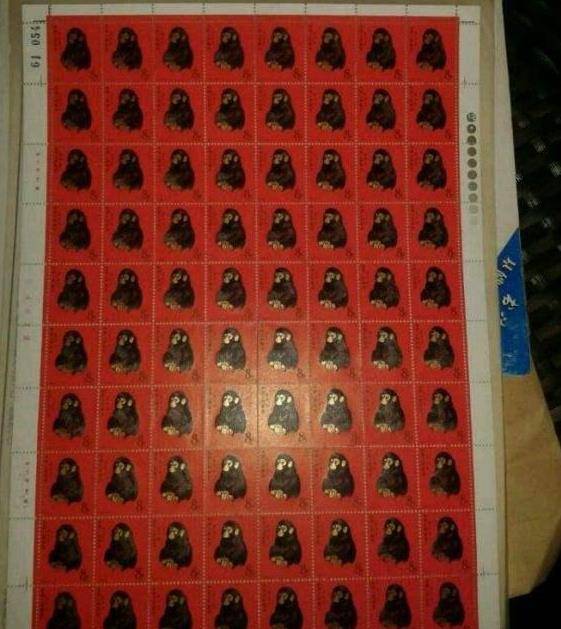 40年前,湖北小伙为完成业绩,自费96元买1200枚邮票,现在价值千万