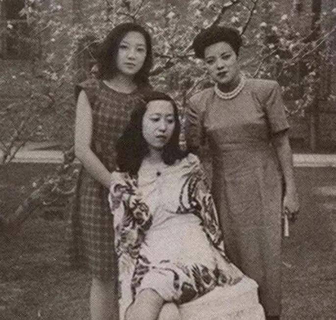 张爱玲美国之痛:高龄堕胎,天天在房间里看电视,卫生间丢满纸巾