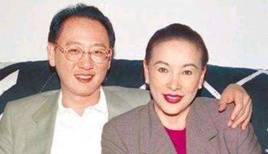 1个身家200多亿,1个在上海有百套房子_何超琼_徐枫_女儿