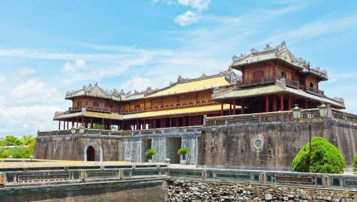 越南废除汉字以后:看不懂自家史书,但识字率急速上升