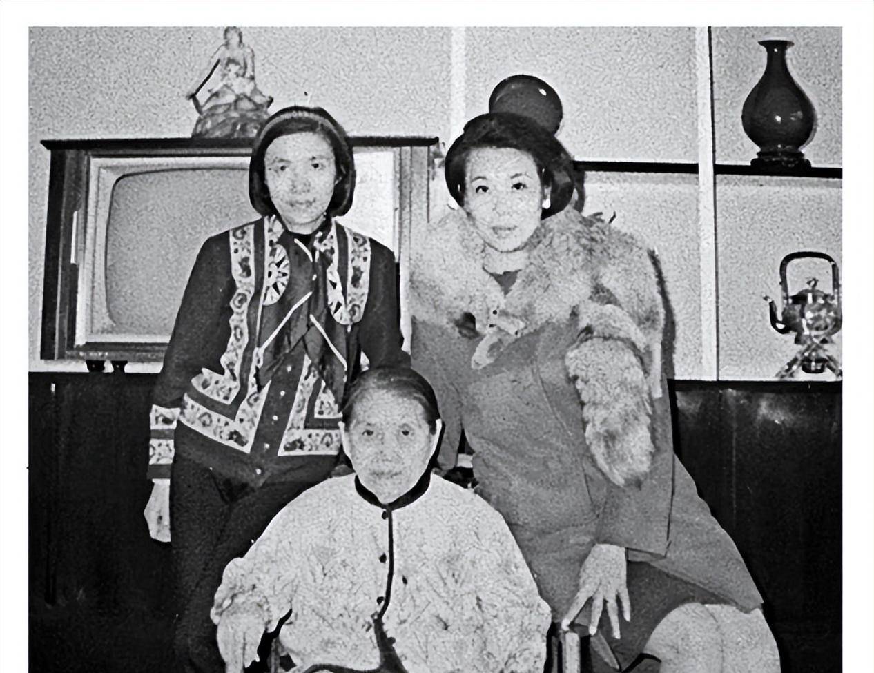 孙婉:拒收父亲孙中山的礼金,不愿见他最后一面,却珍藏照片54年