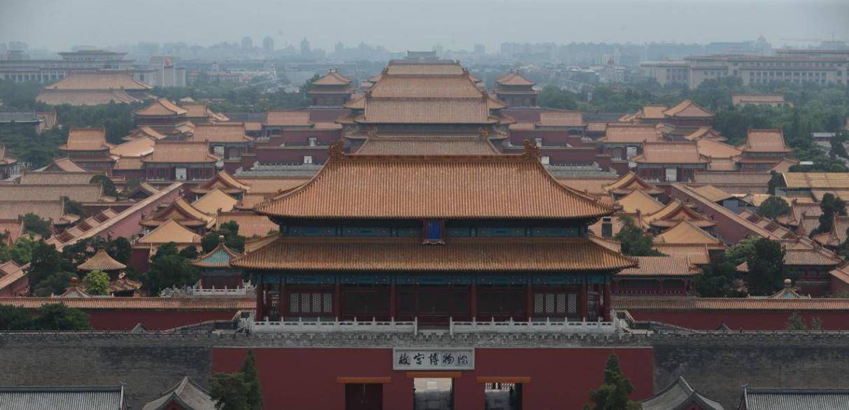 据资料记载,在清朝皇宫大院中,所有皇室成员得病看病,要太医院出诊都