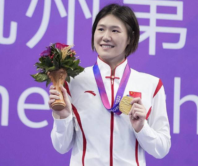奥运冠军叶诗文:16岁大满贯,清华毕业颜值高_游泳_中国_生活