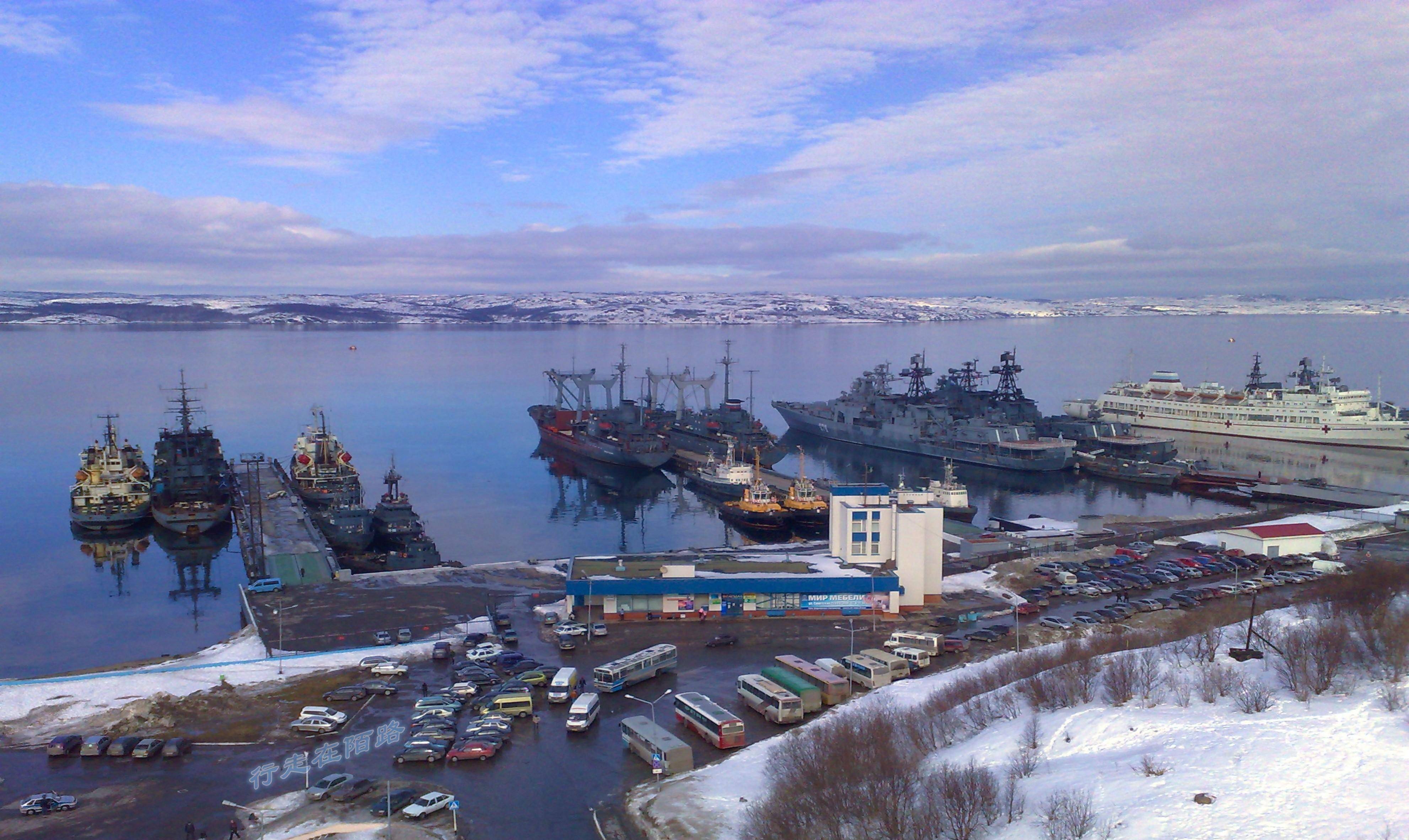 摩尔曼斯克:每年极昼极夜103天,每天平均逃离3个居民