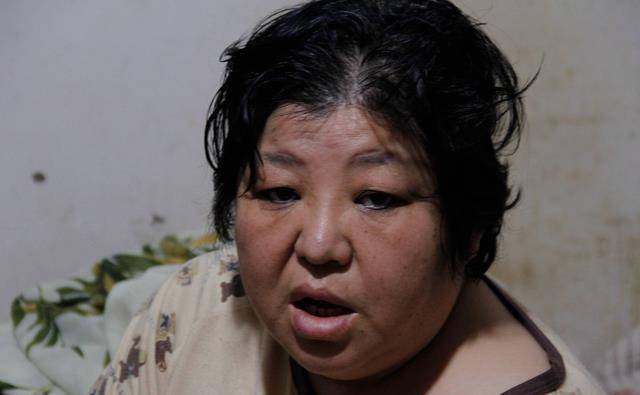 退伍老兵年过半百娶嫩妻,以为幸福来敲门,谁知妻儿相继得怪病_朱宏_孙