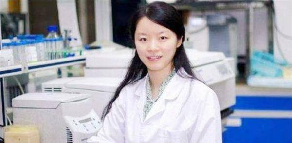 北大才女王延轶:23岁嫁37岁导师,29岁拿博士学位,39岁进正厅_舒红兵