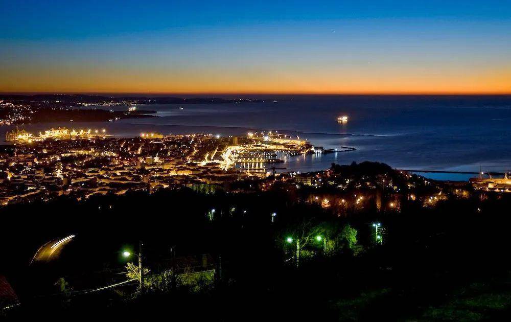 亚得里亚海边的回忆丨量子多体中的坟