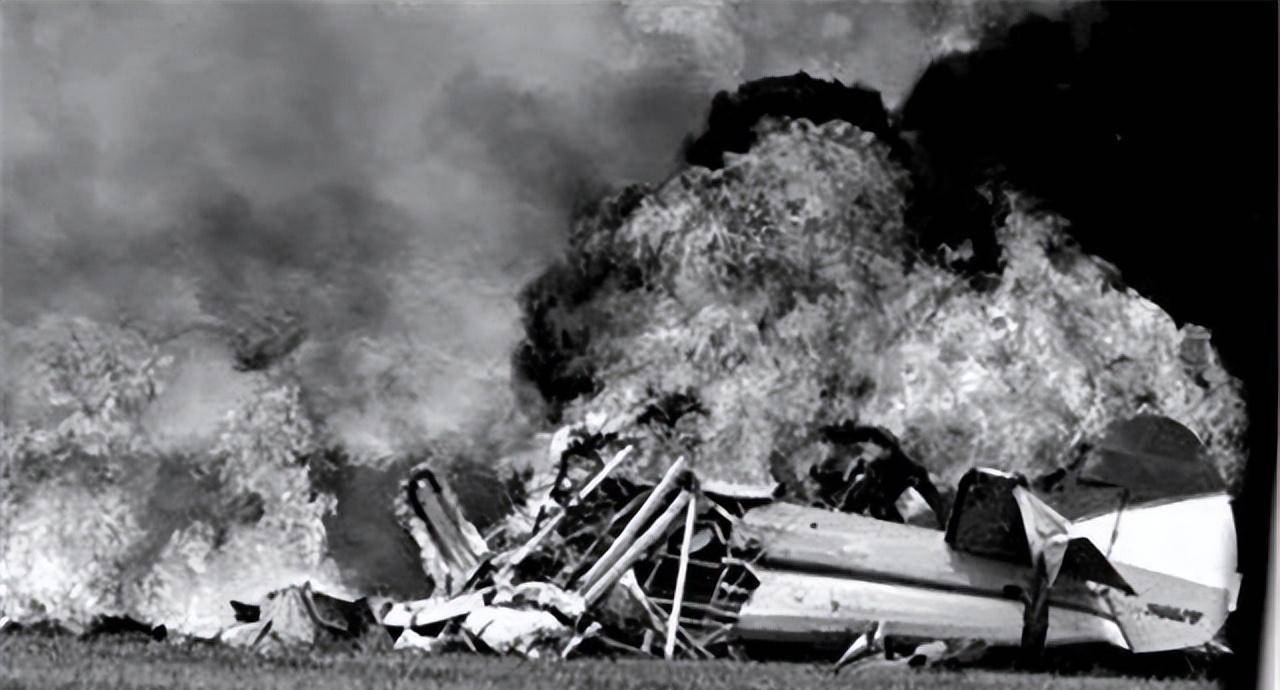 1994年空难事件图片