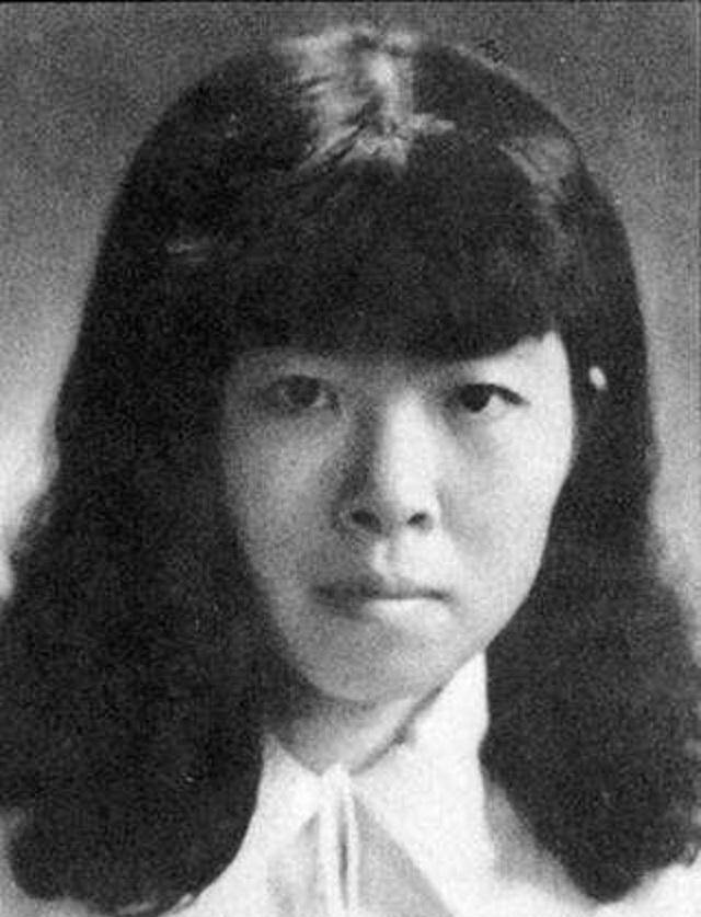 她是鲁迅学生,16岁逃婚被抛弃三次,31岁离世,骨灰放在鲁迅墓旁