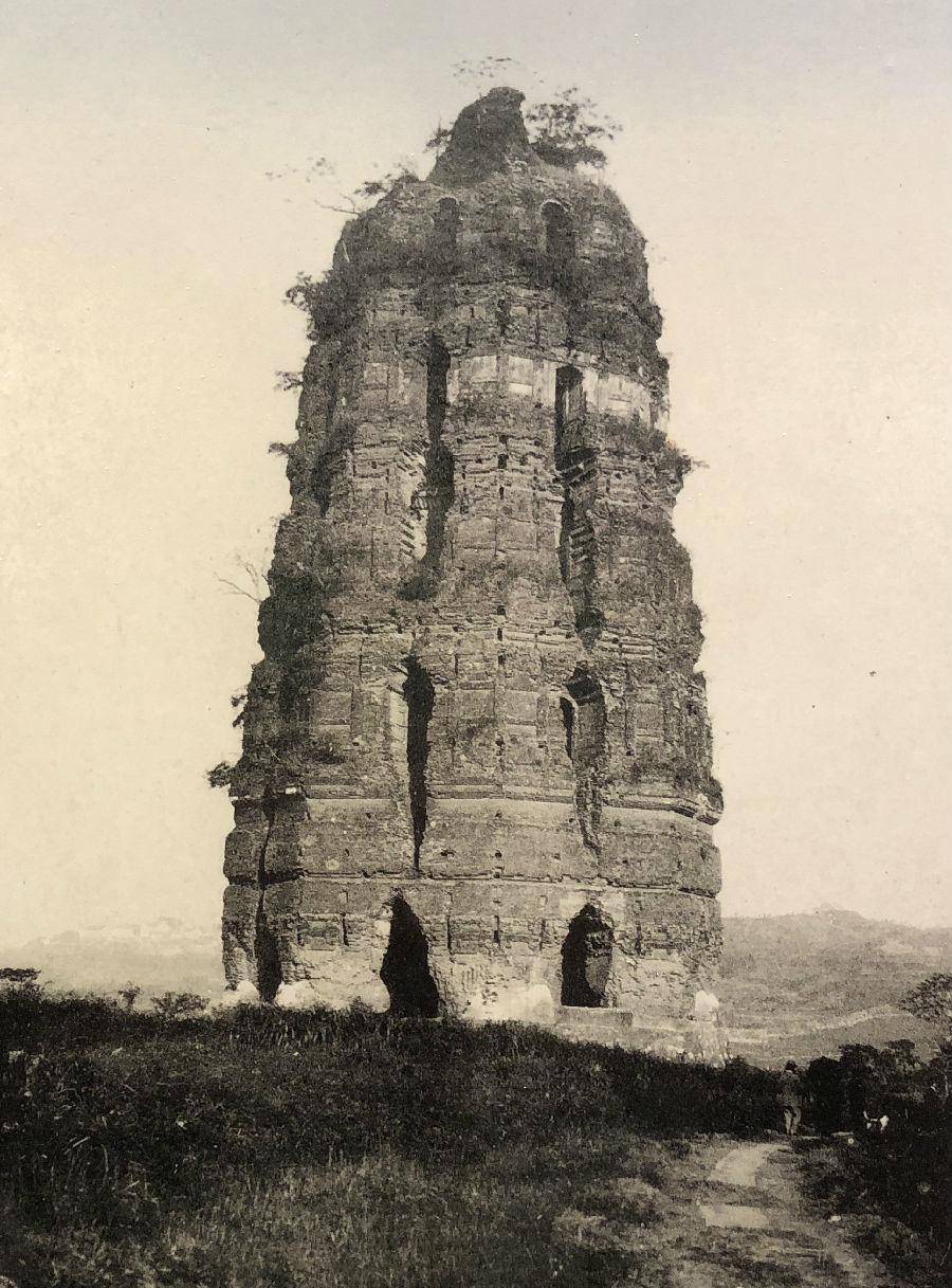 埋在雷峰塔之下,并非"白素贞",而是世间罕见的"塔中塔"_阿育王塔_铁函