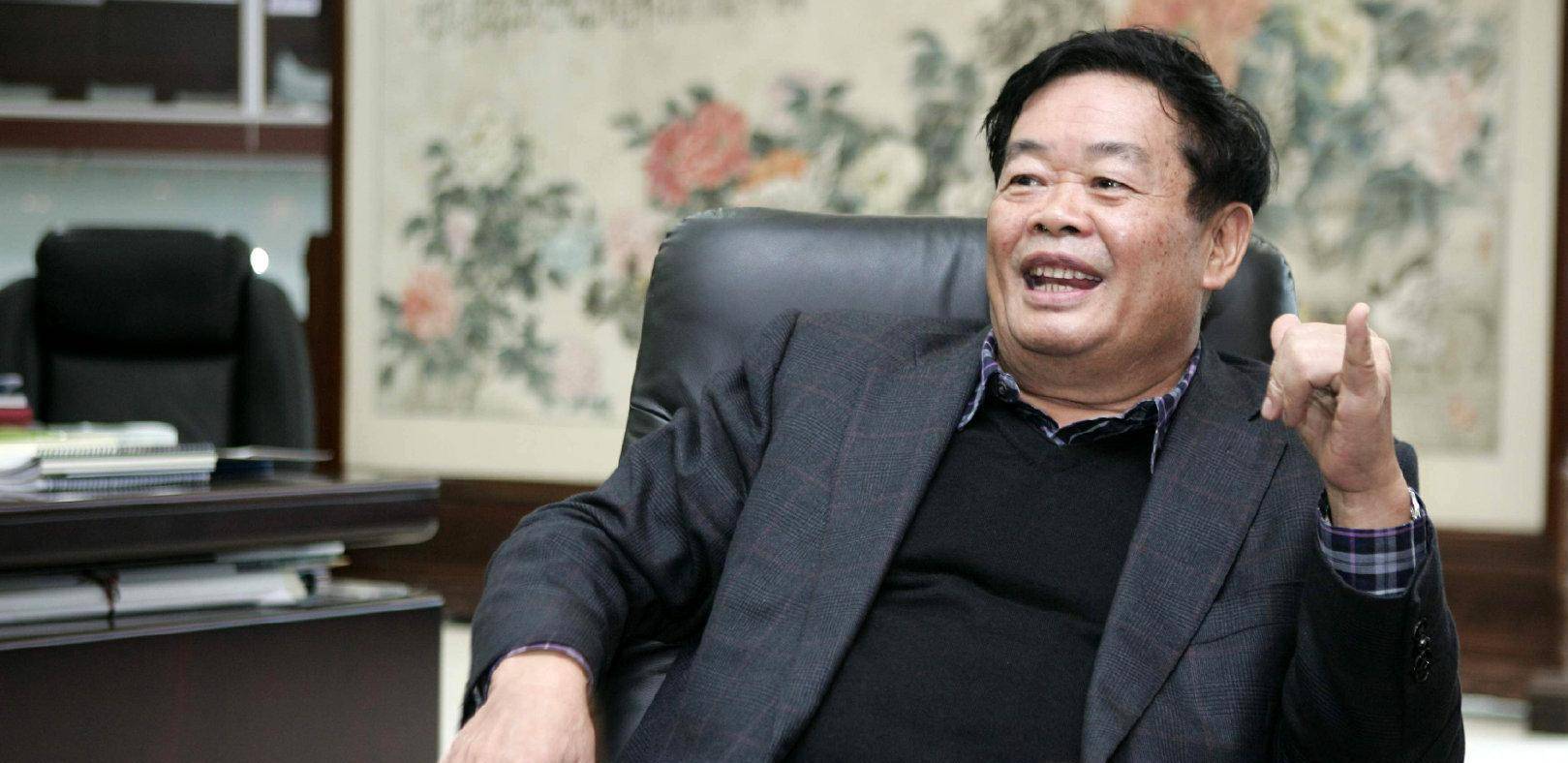 捐款超过百亿,却只给家乡捐了50万,曹德旺:我有我的道理